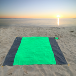 Outdoor Camping Waterproof And Convenient Foldable Two-color Picnic Mat